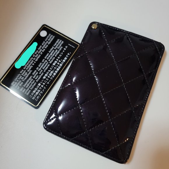 CHANEL Vertical Classic Card Holder Quilted Patent - Picture 2 of 4
